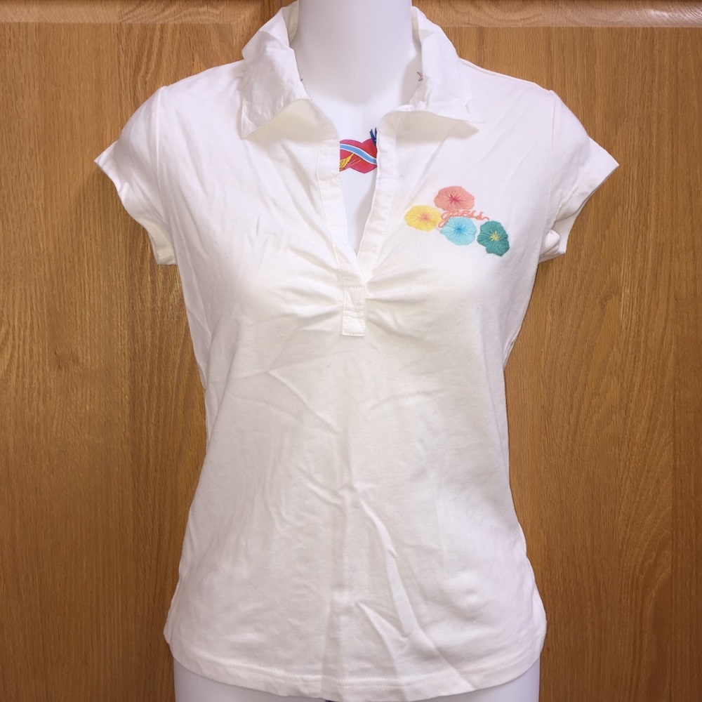 2/$20 GUESS White Polo Top S Small Floral V Neck